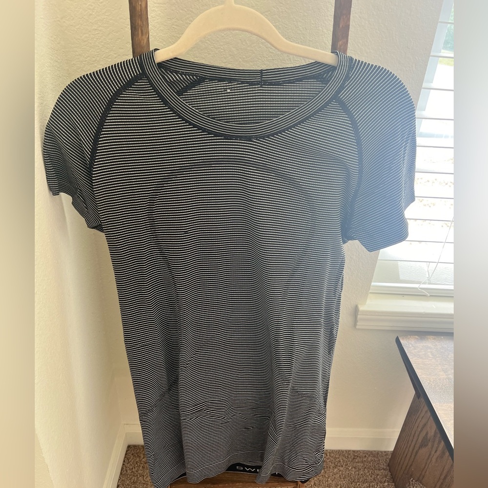 Lululemon Black and White Striped Swiftly Tech Short Sleeve tee